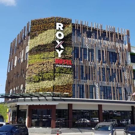 Roxy Hotel Padungan Kuching Exteriör bild