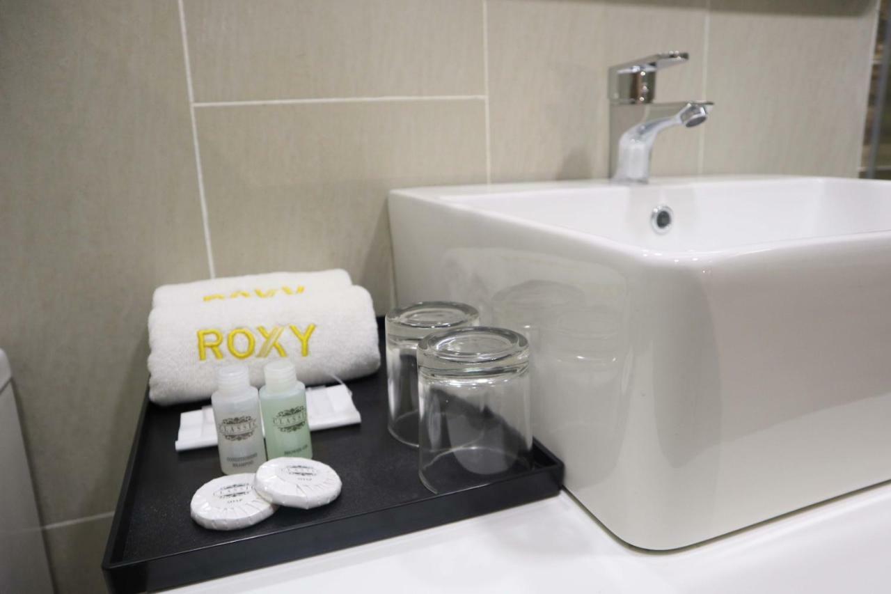 Roxy Hotel Padungan Kuching Exteriör bild