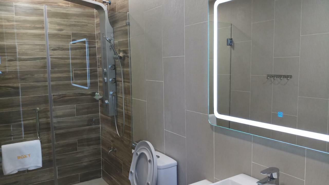 Roxy Hotel Padungan Kuching Exteriör bild