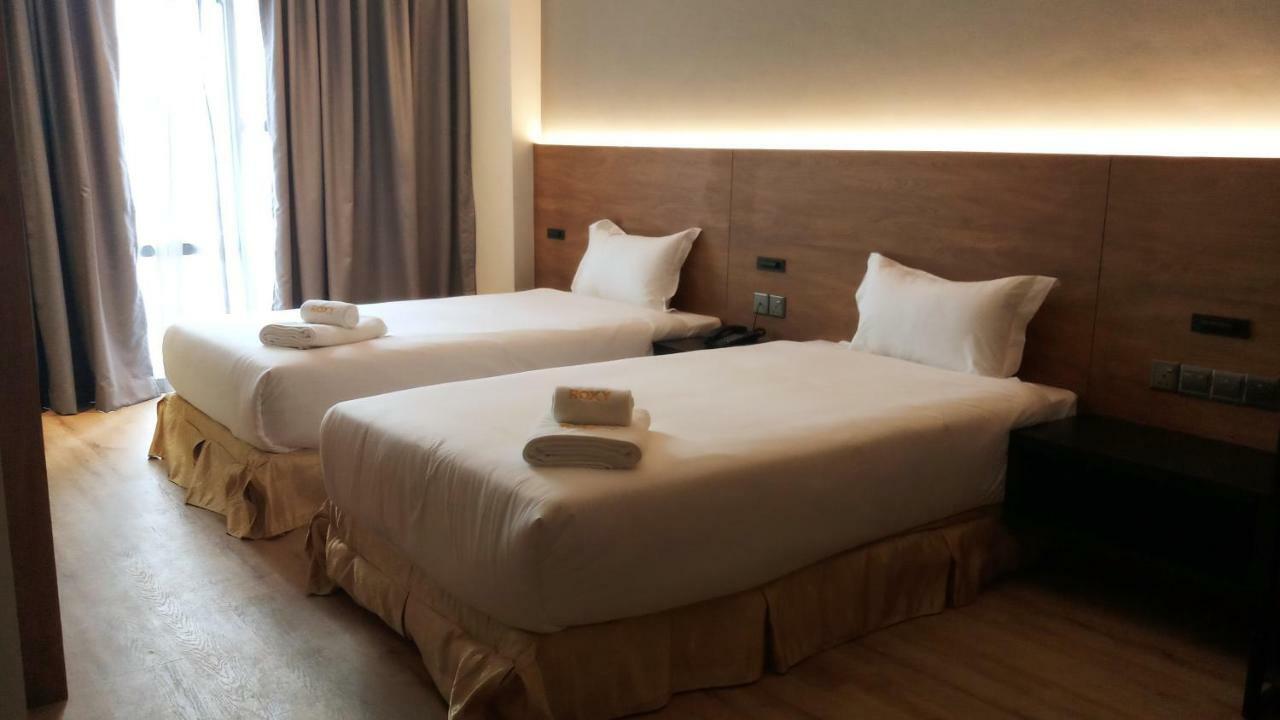 Roxy Hotel Padungan Kuching Exteriör bild