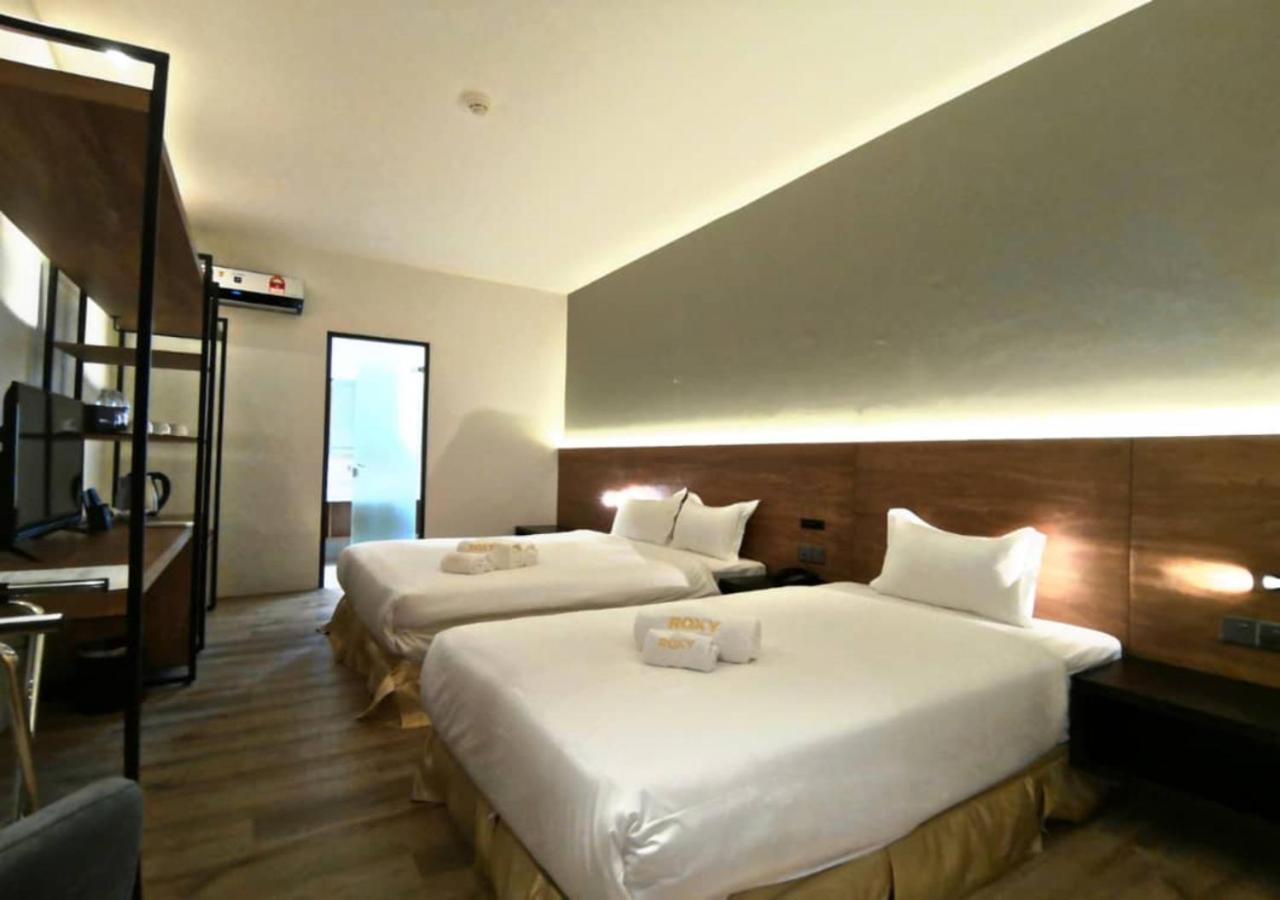 Roxy Hotel Padungan Kuching Exteriör bild